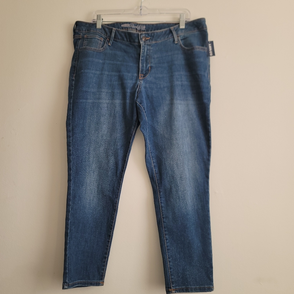 Old Navy Women's Rockstar Jeans, Size 18  Blue, Denim NWT.